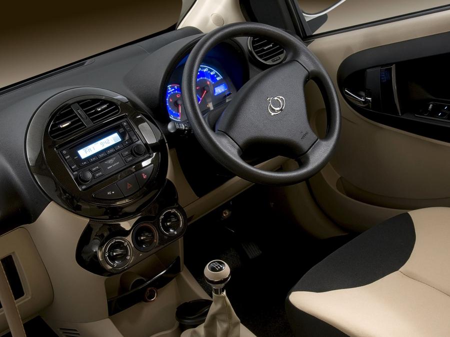 Панель приборов Geely LC 2011 года  (фото 2 из 13)